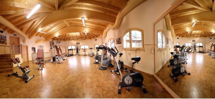 Chalet - Direkt Am 5 Sterne Campingplatz Aufenfeld Im Zillertal Mit Hallenbad Und Sauna Aschau Im Zillertal エクステリア 写真