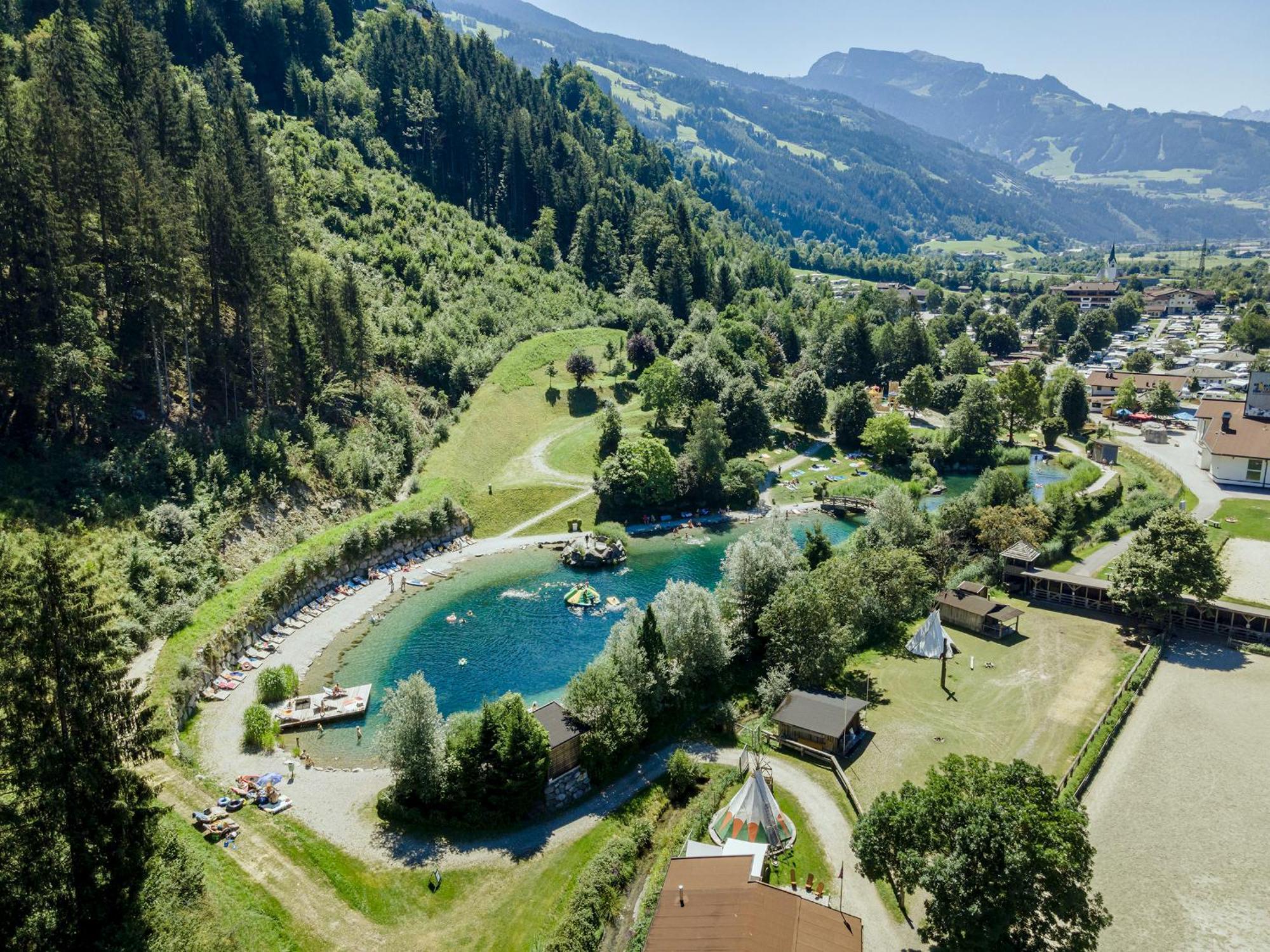 Chalet - Direkt Am 5 Sterne Campingplatz Aufenfeld Im Zillertal Mit Hallenbad Und Sauna Aschau Im Zillertal エクステリア 写真